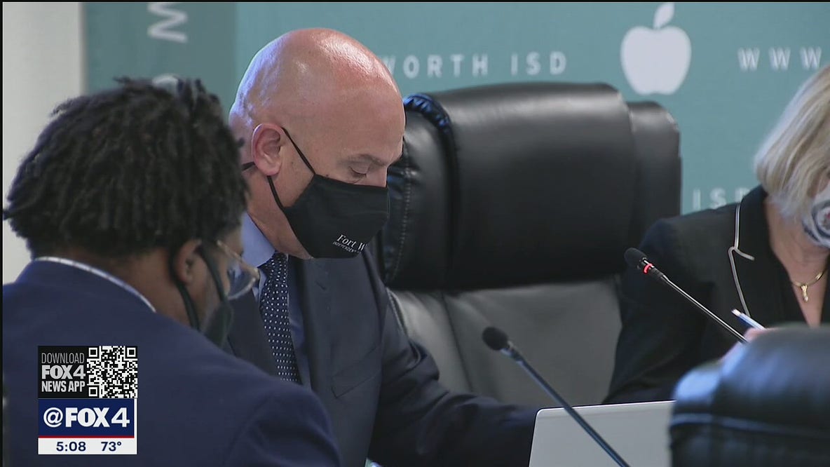 Fort Worth ISD Superintendent Kent Scribner announces retirement